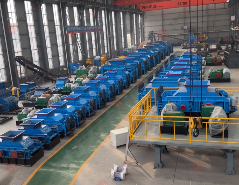 全液壓對輥制砂機(jī) 全液壓對輥制砂機(jī)