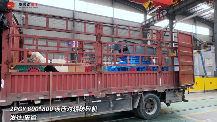河卵石制砂機(jī) 河卵石制砂機(jī)